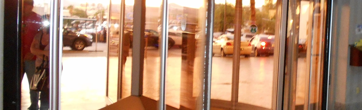 Storefront Glass Repair Cost in Gainesville, FL